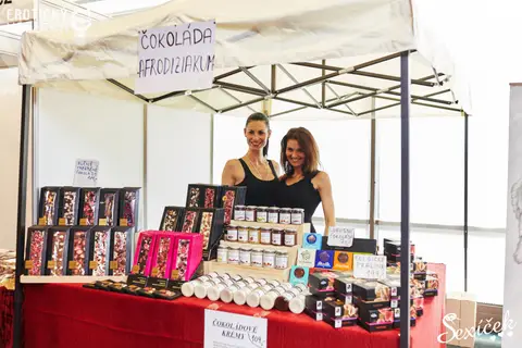 Erotic Fair 2015 — photograph 10 of 316