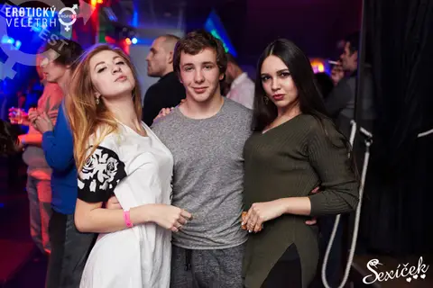 Erotic Fair 2015 — photograph 161 of 316