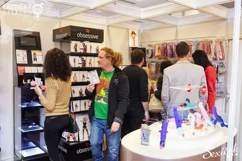 Erotic Fair 2015 — photograph 210 of 316