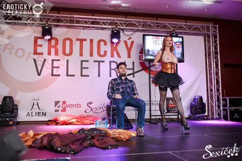 Erotic Fair 2015 — photograph 218 of 316
