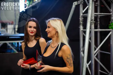 Erotic Fair 2016 — photograph 50 of 92
