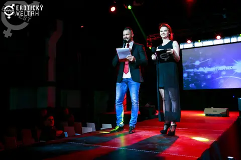 Erotic Fair Bratislava 2017 — photograph 20 of 160