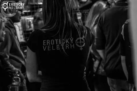 Erotic Fair Bratislava 2017 — photograph 118 of 160