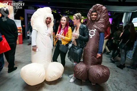 Erotic Fair Bratislava 2017 — photograph 56 of 160