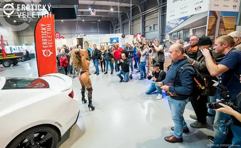 Erotic Fair 2019 — photograph 4 of 500