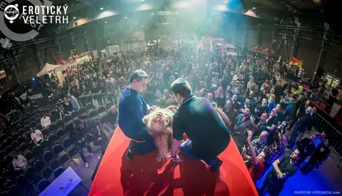 Erotic Fair 2019 — photograph 93 of 500