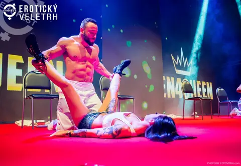 Erotic Fair 2019 — photograph 105 of 500