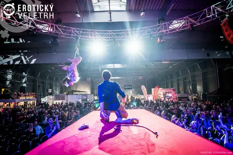 Erotic Fair 2019 — photograph 129 of 500