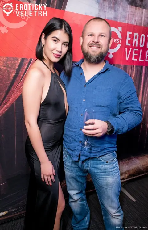 Erotic Fair 2019 — photograph 187 of 500