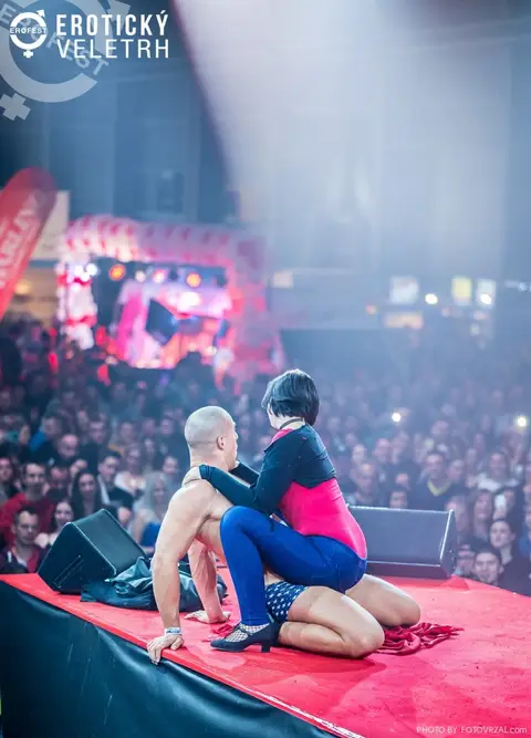 Erotic Fair 2019 — photograph 247 of 500