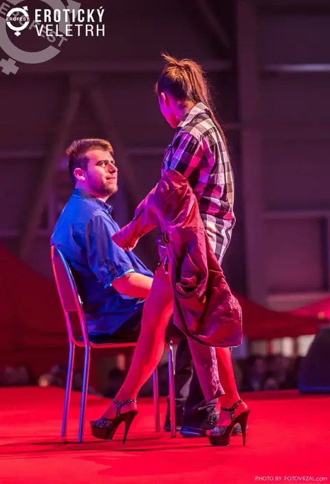Erotic Fair 2019 — photograph 248 of 500