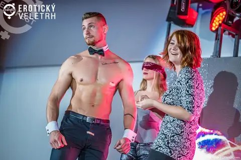 Erotic Fair 2019 — photograph 255 of 500