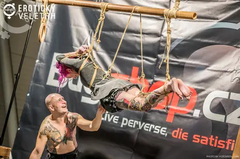 Erotic Fair 2019 — photograph 257 of 500