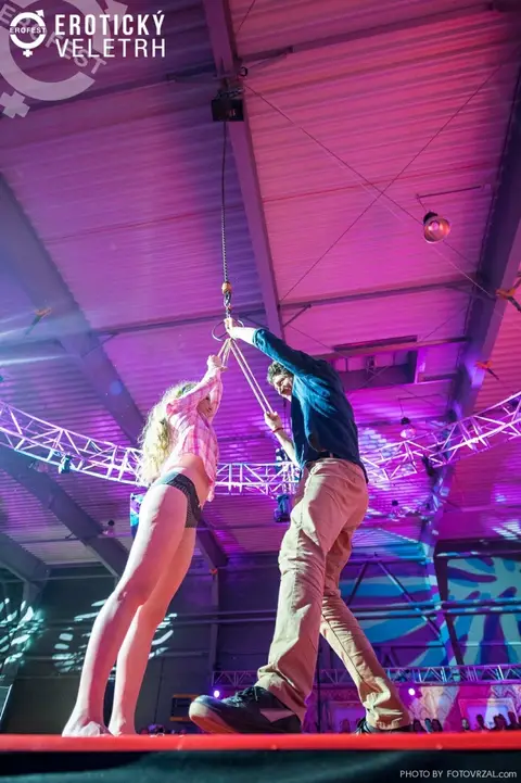 Erotic Fair 2019 — photograph 322 of 500