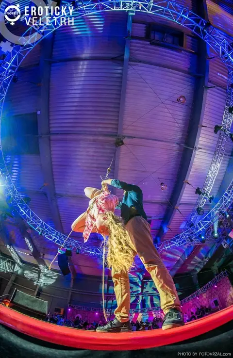Erotic Fair 2019 — photograph 341 of 500