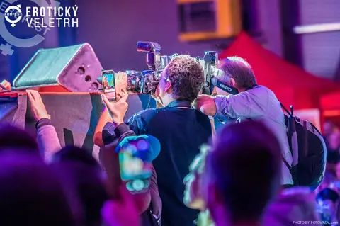 Erotic Fair 2019 — photograph 365 of 500