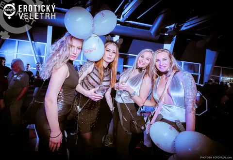 Erotic Fair 2019 — photograph 405 of 500