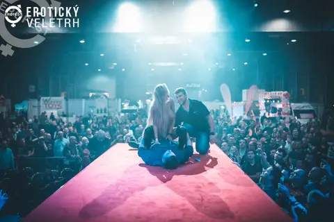 Erotic Fair 2019 — photograph 466 of 500