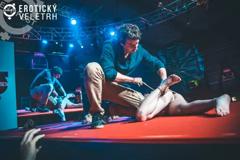 Erotic Fair 2019 — photograph 481 of 500