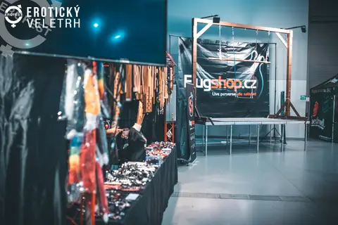 Erotic Fair 2019 — photograph 497 of 500