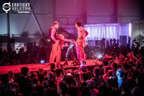 Erotic Fair 2022 — photograph 116 of 195