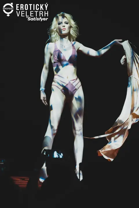 Erotic Fair 2022 — photograph 165 of 195