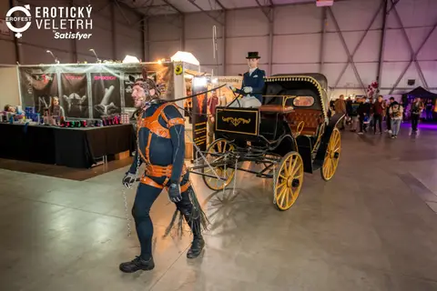 Erotic Fair 2023 — photograph 39 of 517