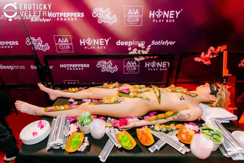 Erotic Fair 2023 — photograph 86 of 517