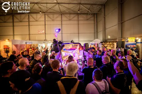 Erotic Fair 2023 — photograph 140 of 517