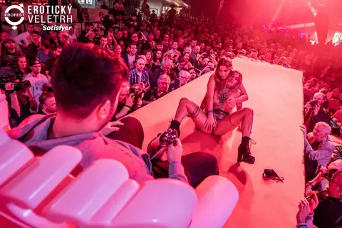 Erotic Fair 2023 — photograph 198 of 517