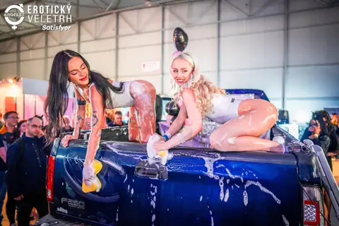 Erotic Fair 2023 — photograph 201 of 517
