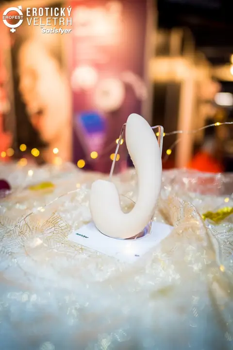 Erotic Fair 2023 — photograph 244 of 517