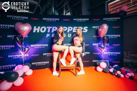 Erotic Fair 2023 — photograph 279 of 517