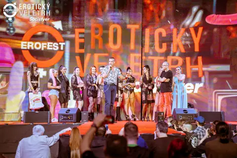 Erotic Fair 2023 — photograph 409 of 517