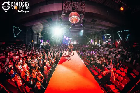 Erotic Fair 2023 — photograph 497 of 517