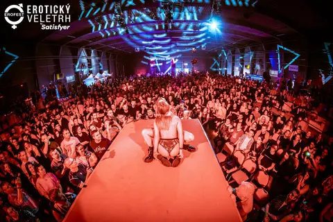 Erotic Fair 2023 — photograph 498 of 517