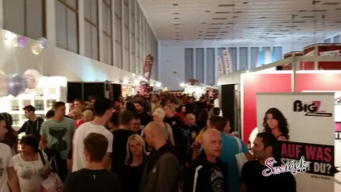 What is an erotic fair in Germany like? — photograph 14 of 32