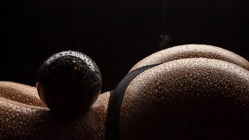 Photo illustrating the article Why become an erotic masseuse at Luxury Grand?
